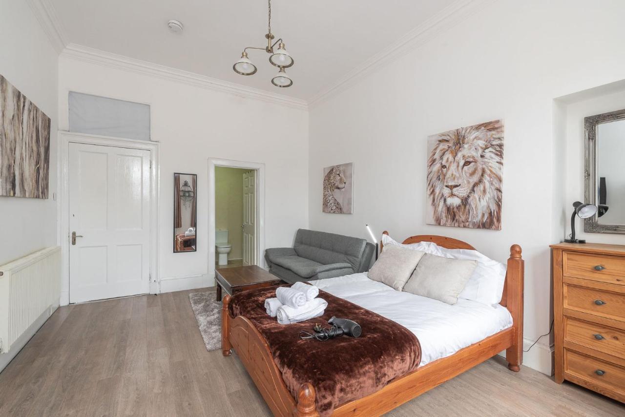 Spacious Ensuite Rooms In Edinburgh City Centre - Excellent Location Exterior photo