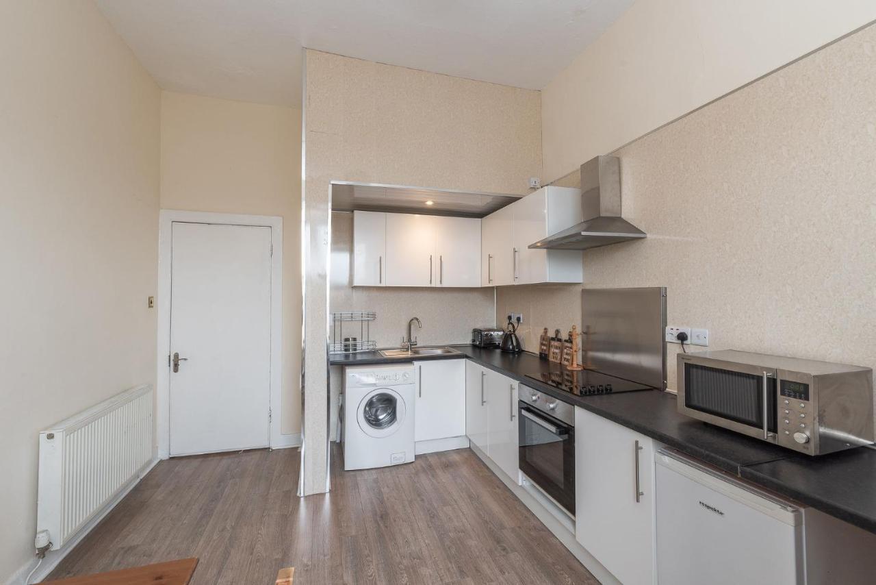 Spacious Ensuite Rooms In Edinburgh City Centre - Excellent Location Exterior photo