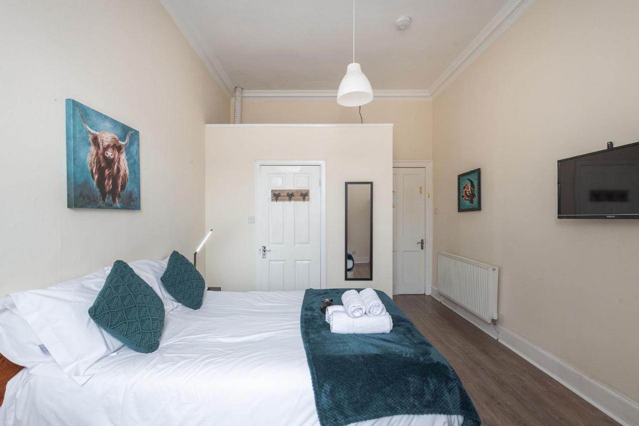 Spacious Ensuite Rooms In Edinburgh City Centre - Excellent Location Exterior photo